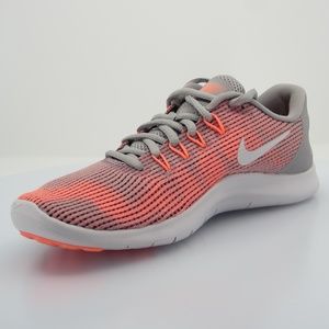 Nike Flex 18 RN Lightweight Running Shoe - Women's